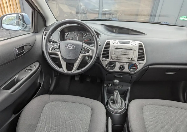 Hyundai i20 cena 16500 przebieg: 218280, rok produkcji 2012 z Stepnica małe 154